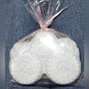 Blue Speckled 4 X 4 Bath Bomb
